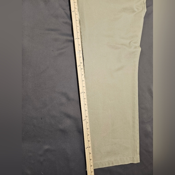 Mens Vineyard Vines Straight Fit Pants Tan Khakis Actual Size 40W x 32L - Picture 4 of 6